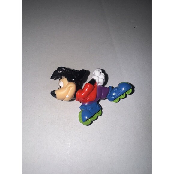 Disney Max Goof Troop 1992 Rollerblading PVC Toy 2" Figure - Picture 1 of 6